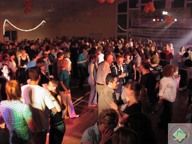 ue30_2009_051