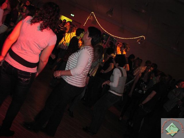 ue30_2009_068